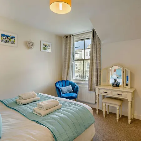 2 Bed In 95741 Holiday home